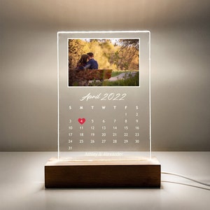 Personalized Photo Calendar LED Night Light With Your Own Pictures, Customized Gifts for Wife Husband Dad Grandpa Friends Mom Grandma Bestie