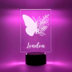 Benutzerdefinierte personalisierte Name Nachtleuchten Tischlampe LED Mädchen Bunte Schmetterling Schmetterlinge Home Room Decor Geschenk - 16 Farboptionen & Fernbedienung