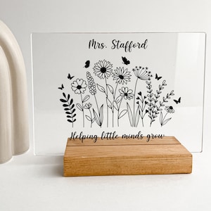 Personalized Educator Desk Wood Stand, Custom Wooden Name Sign Teacher Appreciation, Back to School, Gift for Teacher, Custom Message Plaque