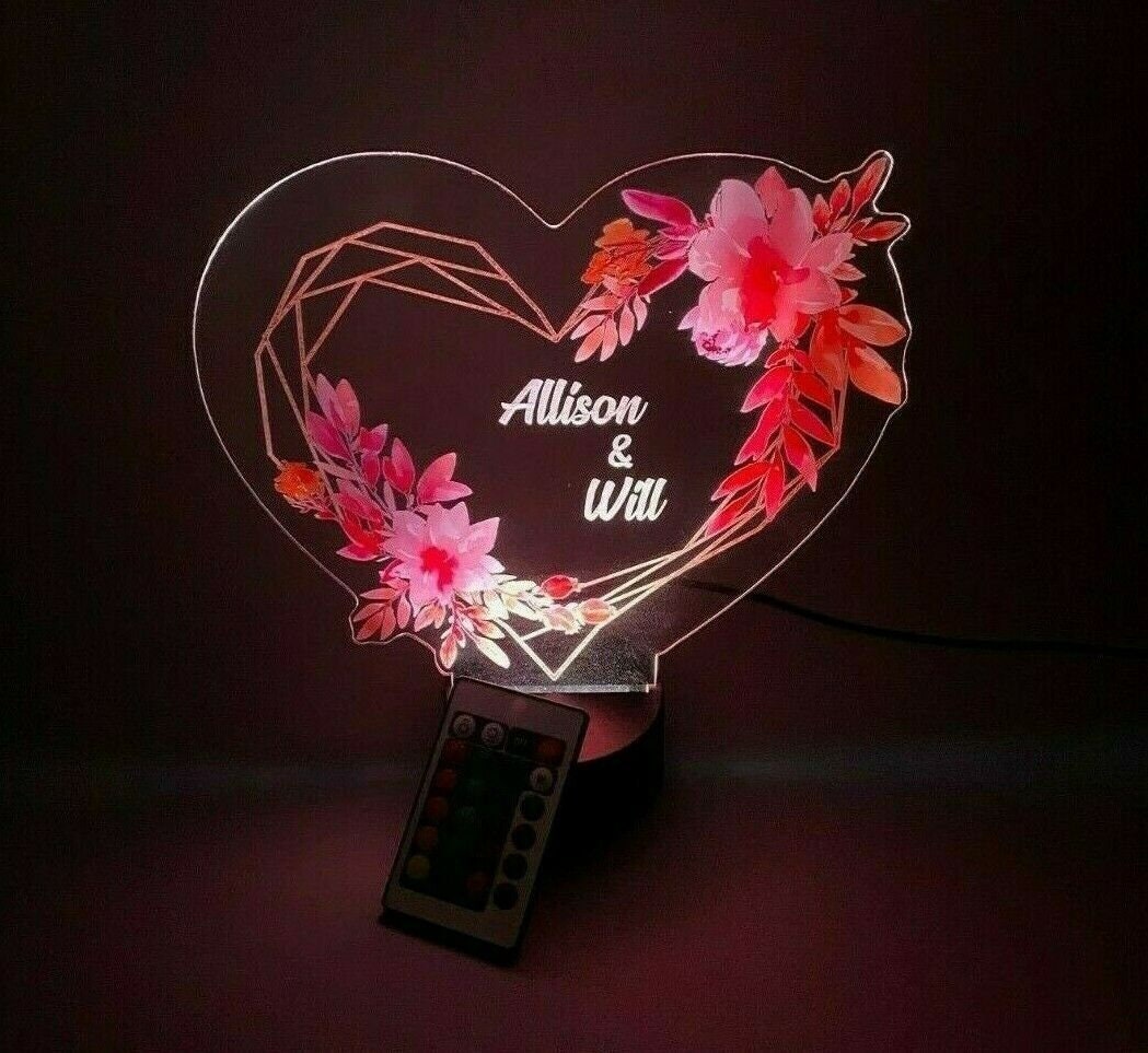 Lampada led personalizzata con foto e incisione cuore San Valentino