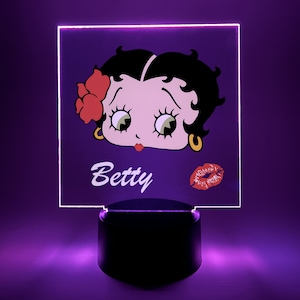 Betty Boop Nacht Licht Tisch Schreibtischlampe LED Personalisierte Frei Gravierte Name Es ist Wow Mit Fernbedienung 16 Farben, Große Mutter Oma Damen Geschenk