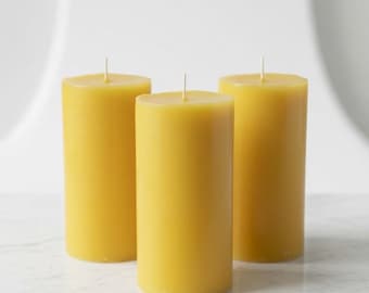 Set of 3 Organic Beeswax Pillar Candles with Hurricane Glass, Natural Honey Scent