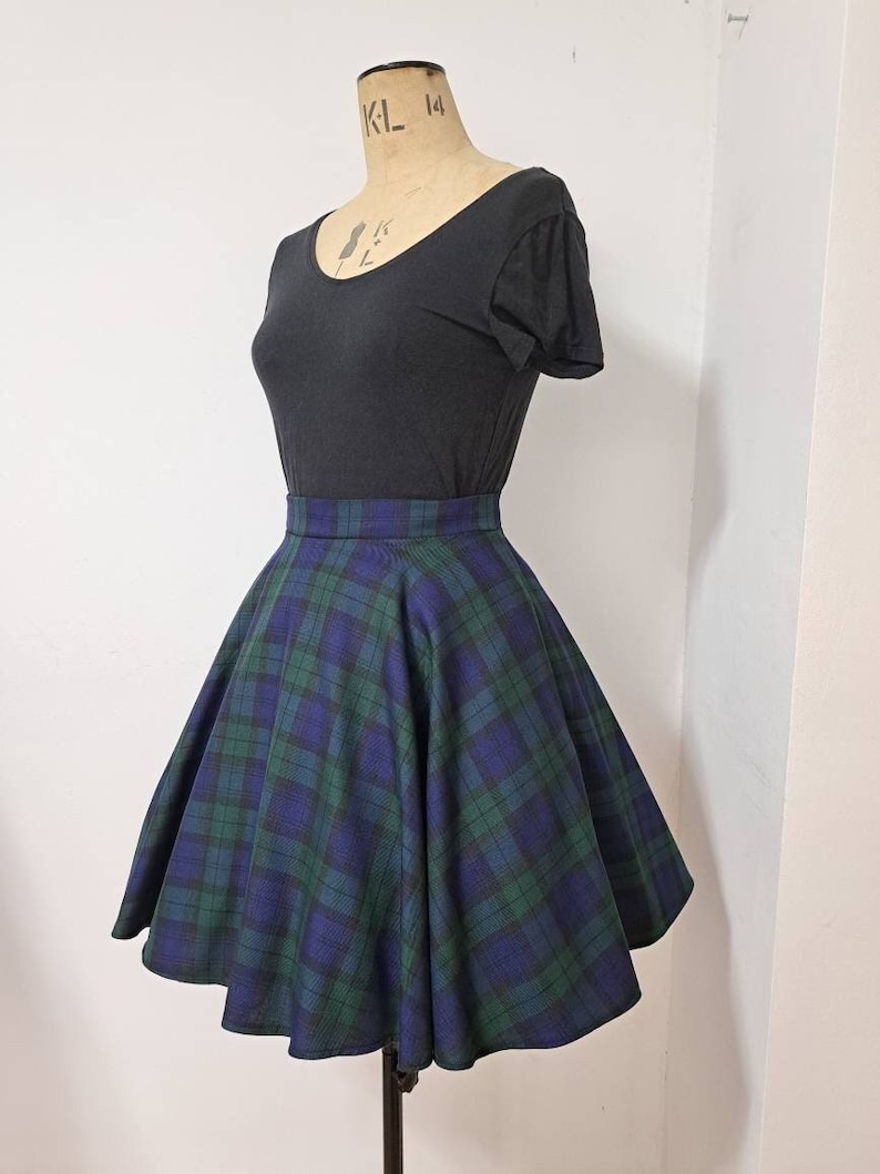 Tartan skirt, circle skirt with pockets, high waist skirts, blackwatch tartan, capsule wardrobe, plaid skirt short, academia clothes image 1