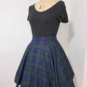 Tartan skirt, circle skirt with pockets, high waist skirts, blackwatch tartan, capsule wardrobe, plaid skirt short, academia clothes image 2