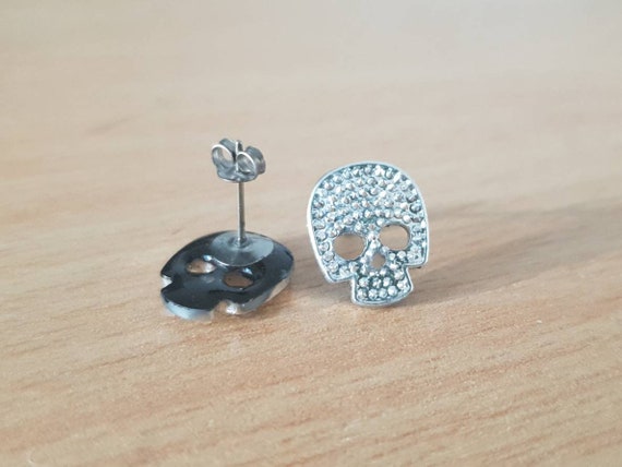 Silver Skull Titanium Earrings Hypoallergenic and Nickel Free Studs Skull Earrings Halloween Jewellery Halloween Accessories Etsy
