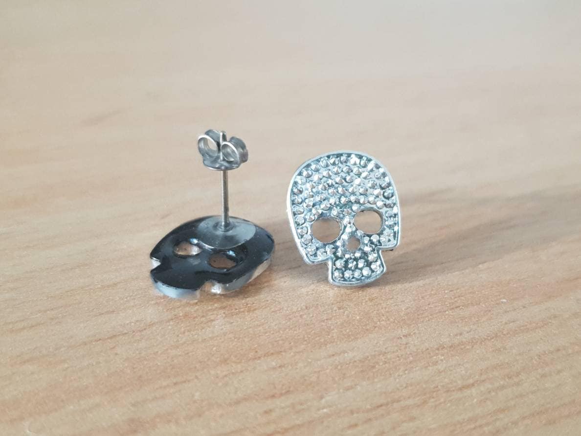Silver Skull Titanium Earrings Hypoallergenic and Nickel Free