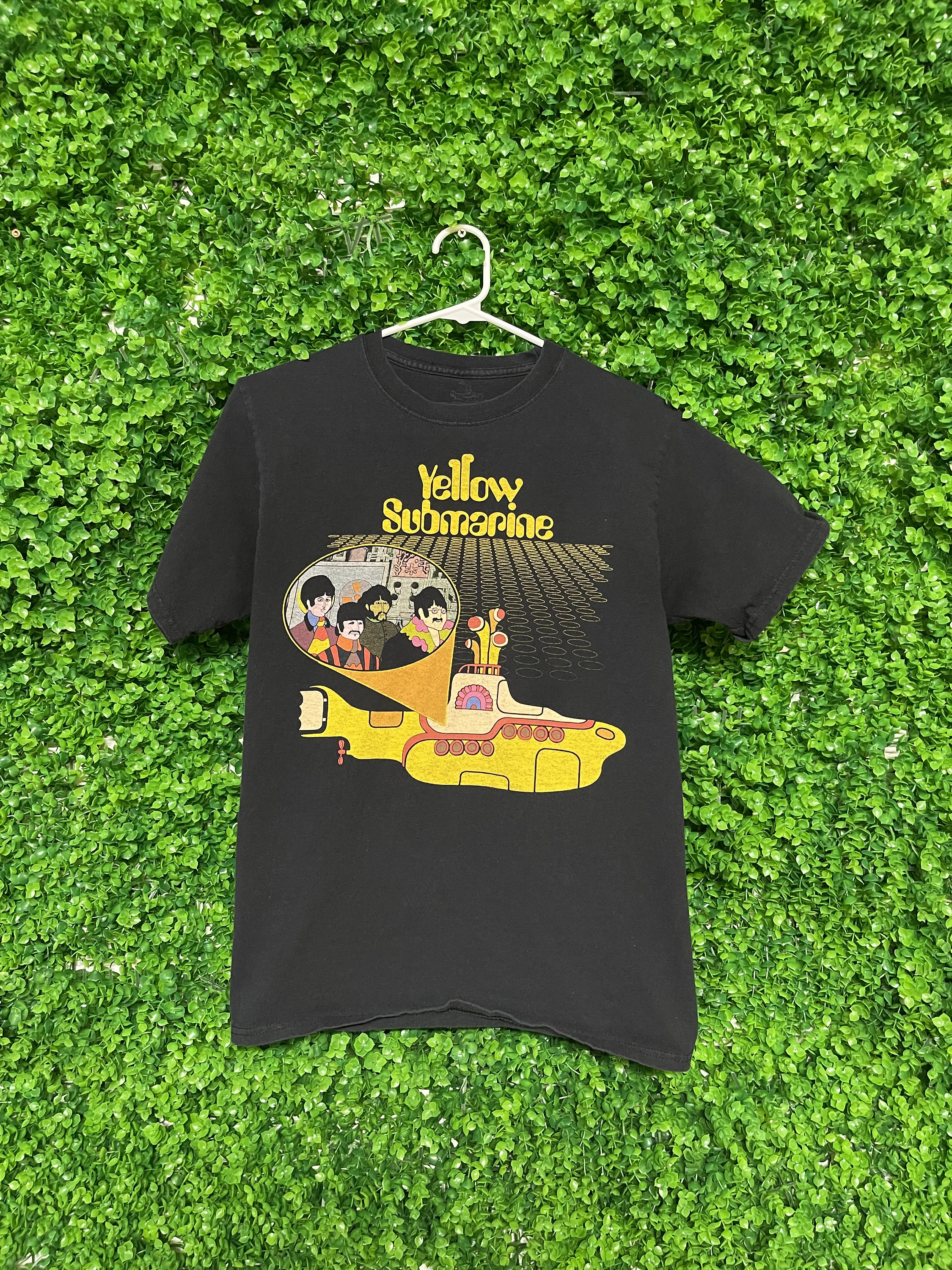 Vintage the Beatles Yellow Submarine T-shirt - Adult Mens Small