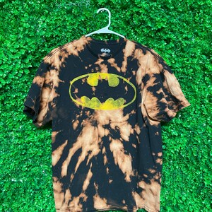 Koszulka Vintage Acid Wash Batman Logo, Dorosły mężczyzna XL i 3XL, Przerobiona odzież, Wyprodukowano w USA, Tie Dye, N07 + N17