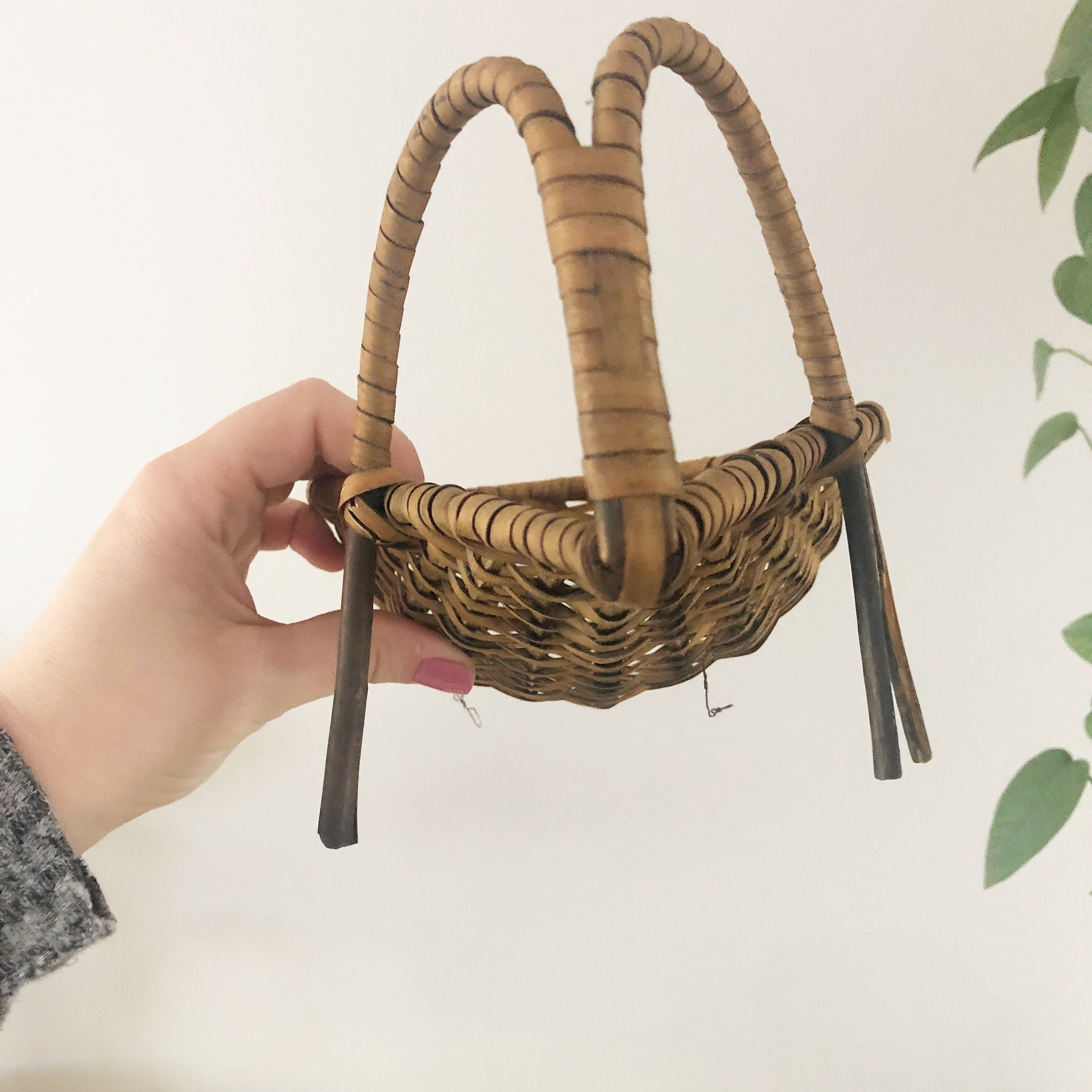 Vintage Wicker Basket Plant Holder Centerpiece Etsy