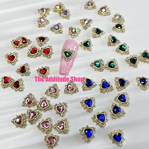 10 Pieces Vintage Hearts 3D nail charms