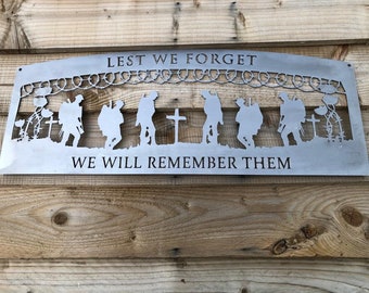 Lest We Forget, Remembrance Plaque, War Plaque, Garden Art , Wall Art, Tommy Soldiers,
