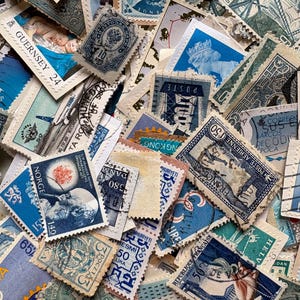 Überraschungs-Stempelpaket | Echte BENUTZTE Vintage Briefmarken | kuratierte Blaue Welt Briefmarken | Junk Journal Kit | Scrapbooking Stempel | Vintage Ephemera