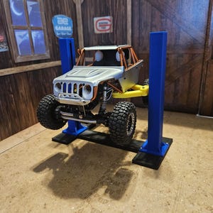 1/24 Micro Hoist Car Lift for Axial SCX24 ECX Barrage Rgt RC4WD Blackjack micro sized rc crawlers