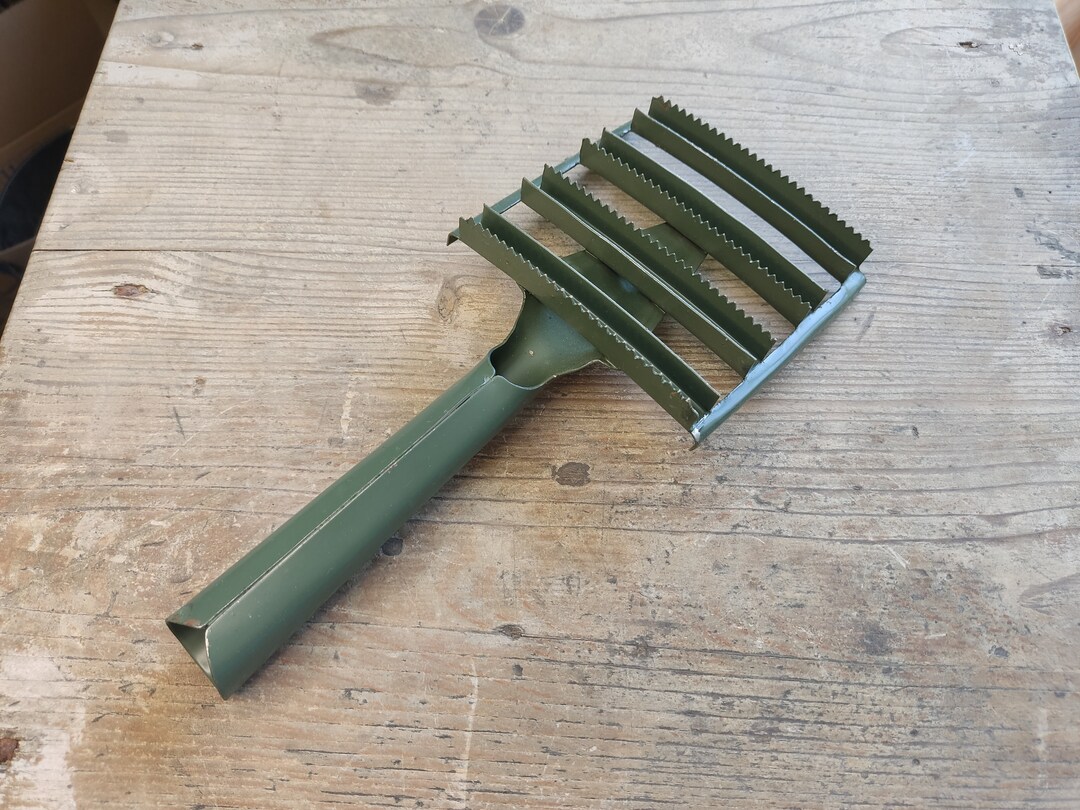 Vintage Horse Curry Comb Horse Scraper Farm Tool Etsy