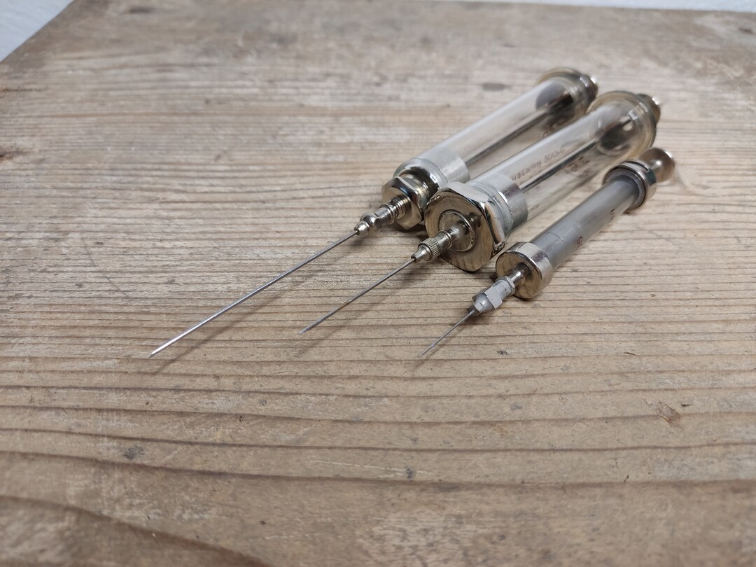 Vintage Medical Syringe Glass Syringe Vintage Medicine Syringe Etsy