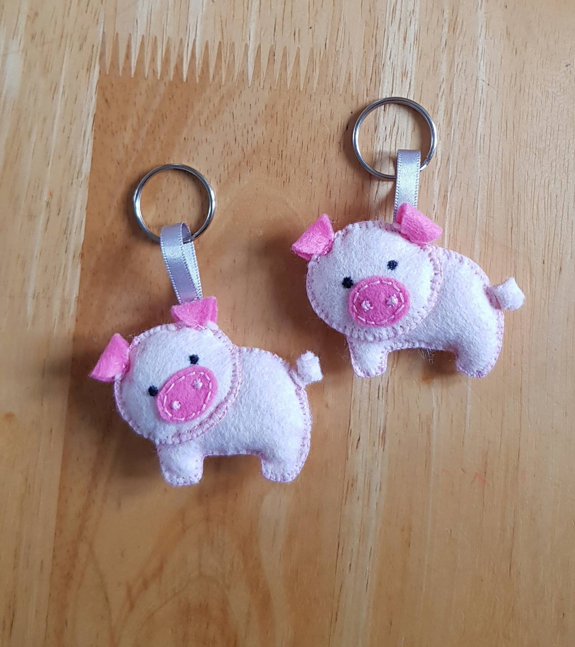 Felt piglet keyring pink pig keyring felt pig bag charm pig Etsy
