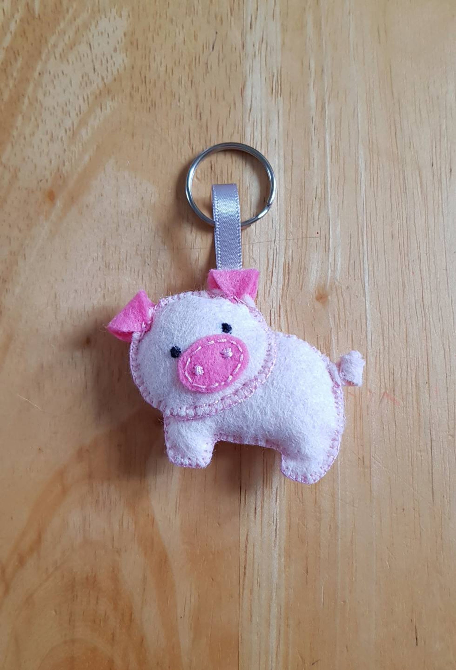 Felt piglet keyring pink pig keyring felt pig bag charm pig Etsy