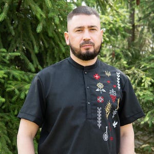 Modern Ukrainian Linen Vyshyvanka for Men – Black with Embroidery (M–4XL) Embroidered Shirt