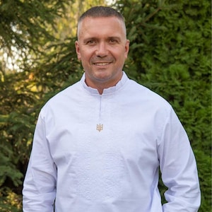 Embroidered Black White Shirt Modern Ukrainian Linen Vyshyvanka for Men ( M-5XL ) Traditional Ukrainian Ethnic Clothes Gifts from Ukraine