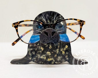 Harbor Seal Glasses Stand