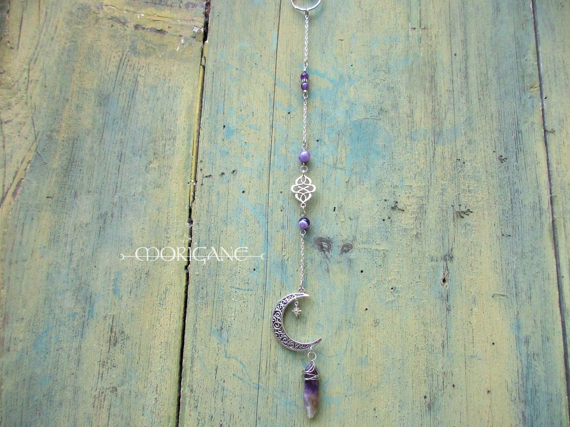 Suspension Décoration Murale Perles et Cristal en Améthyste Lune Métal Connecteur Féminin Sacré Fert