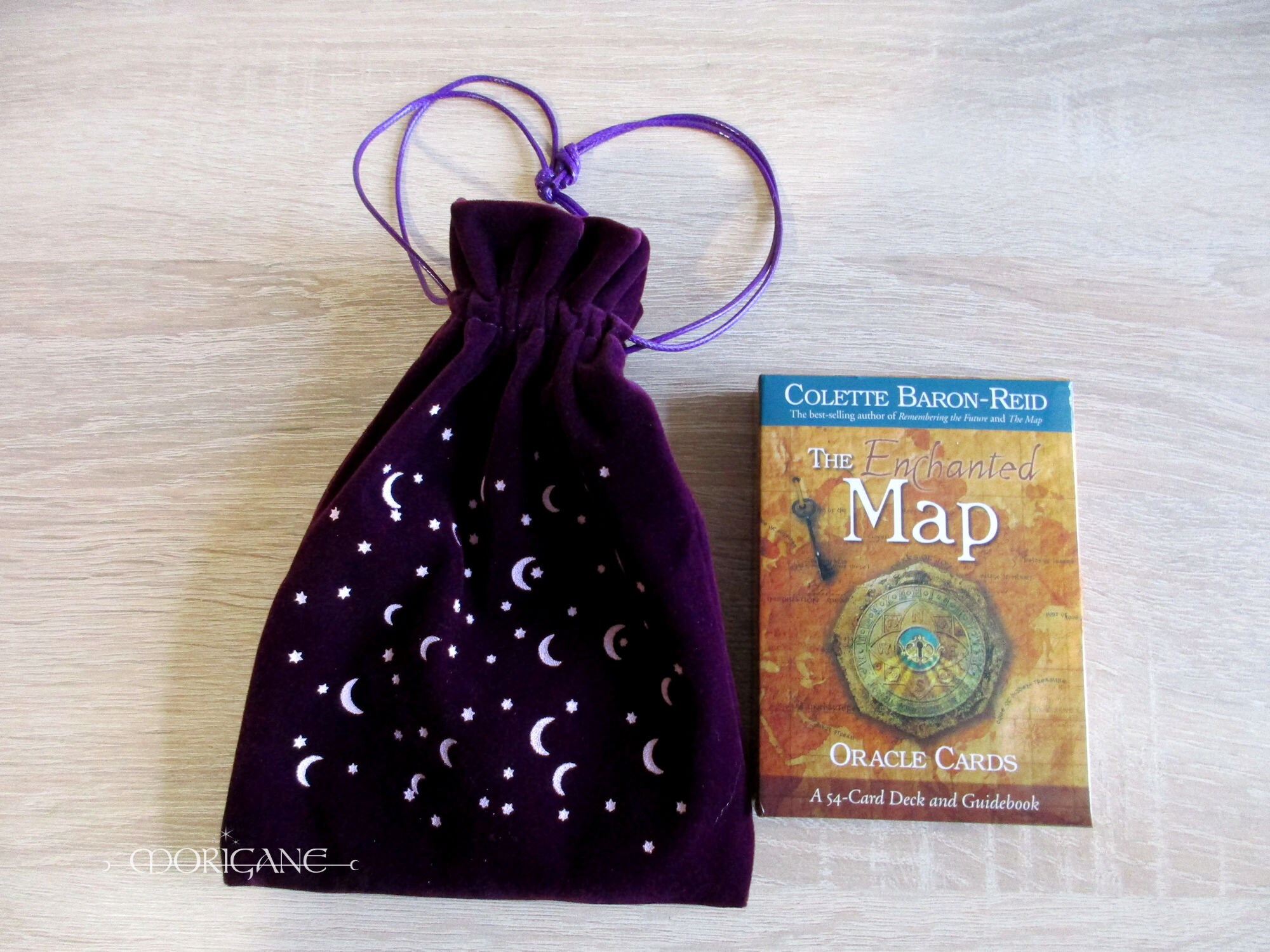 Jeu Cartes de Tarot en Anglais The Enchanted Map et Son Sac Velours Violet Divination Oracle Jeu Car
