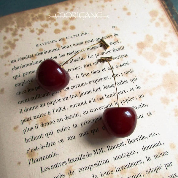 boucles d'oreilles cerises en verre, boucles d'oreilles pendantes rouges, Cherry dangle, Boucles d’oreilles kakyoin, Mariage Vintage Style