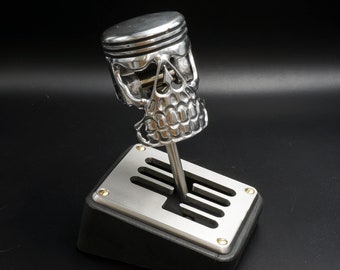 Pomo de palanca de cambios con calavera de pistón tallada a mano: Rat Rod Shifter