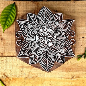 Blocco da stampa indiano in legno intagliato a mano / Timbro floreale Mandala per tessuto, argilla, henné, ceramica, cottura / Timbro per stampa a blocchi tessili