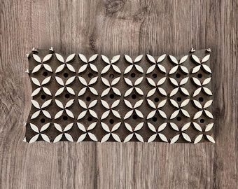 Bloque de impresión de madera – Tallado a mano 8x4" – Patrón floral repetitivo – Sello textil – Sello de impresión en bloque – Hecho a mano por un artesano