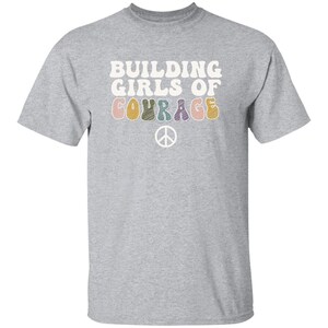 YOUTH Building Girls of Courage - Girl Scouts T-shirt for Daisies, Brownies, and Juniors Sport Grey