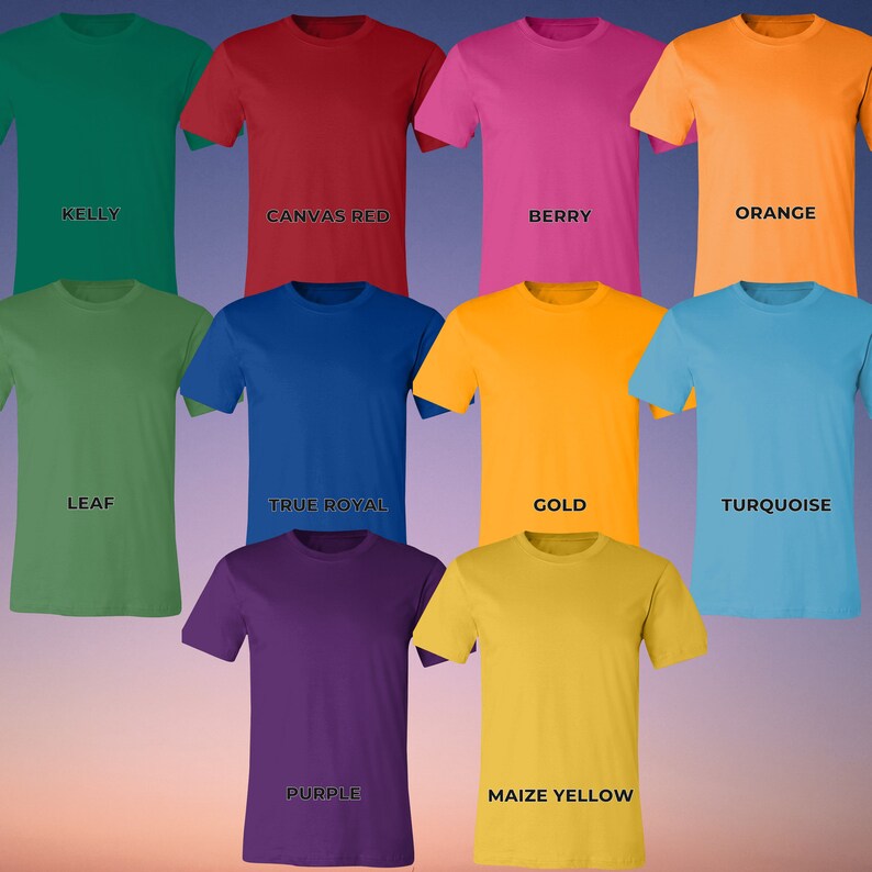 K&ouml;nnte beinhalten: Eine Sammlung von zehn T-Shirts in verschiedenen Farben, darunter Kellygr&uuml;n, Leinwandrot, Beere, Orange, Blatt, True Royal, Gold, T&uuml;rkis, Lila und Maisgelb. Jedes T-Shirt hat einen Rundhalsausschnitt und kurze &Auml;rmel.
