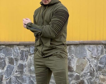 Very comfortable Moto style tracksuit with stitched folds for man
