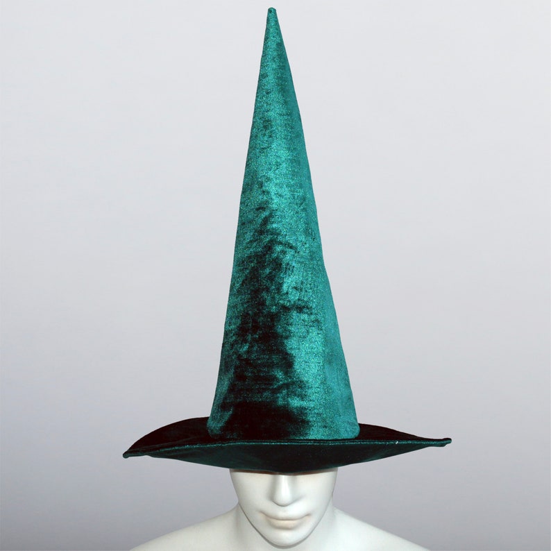 Green velvet witch hat Clearance