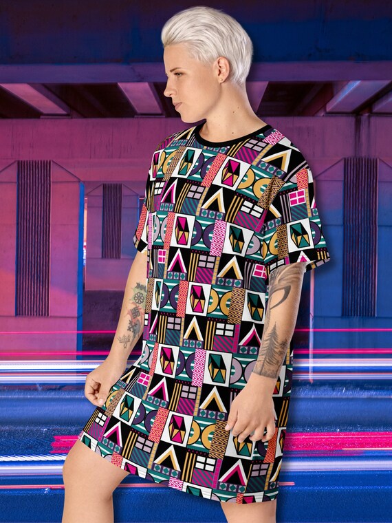 Patchwork T-Shirt Dress: Retro Memphis Geometric Print, Boho Mini Dress