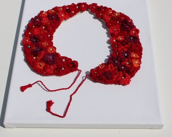 Necklace textile