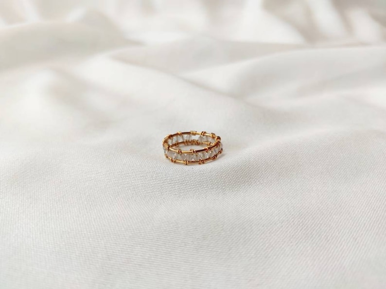 Zweireihiger einfacher gold Ring mit Labradorit perlen Bild 4