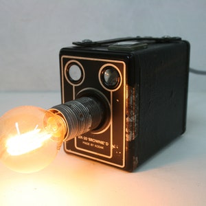 1900s Brownie Kodak Pinhole Camera - Bespoke vintage camera lamp - upcycled