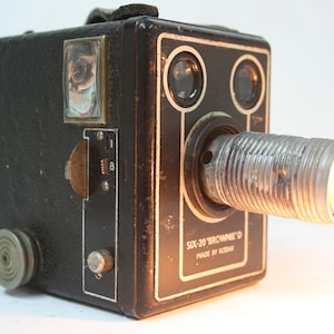 1900s Brownie Kodak Pinhole Camera - Bespoke vintage camera lamp - upcycled