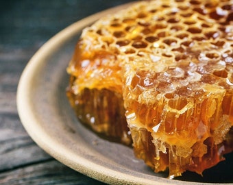 Natural Honey, Natural Pure Mountain Honeycomb Highland Honey, Honeycomb, Organic Honey, 1,1 lb - 500g