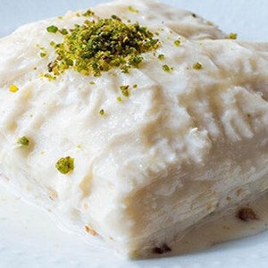 Güllaç, Milky Dessert, Gullac Dessert, Ramadan Dessert, Traditional Turkish Dessert, Turkish Sweet, 3.5oz 100g image 4