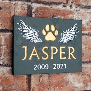 Gedenkplaat voor huisdier, gegraveerd gedenkbord in leisteen. Gepersonaliseerde huisdier hond kat naamplaat grafmarkering. Op maat gemaakt bord voor huistuin.