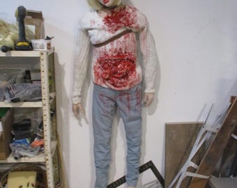 Drew Barrymore levensgrote Casey Becker dummy SCREAM prop