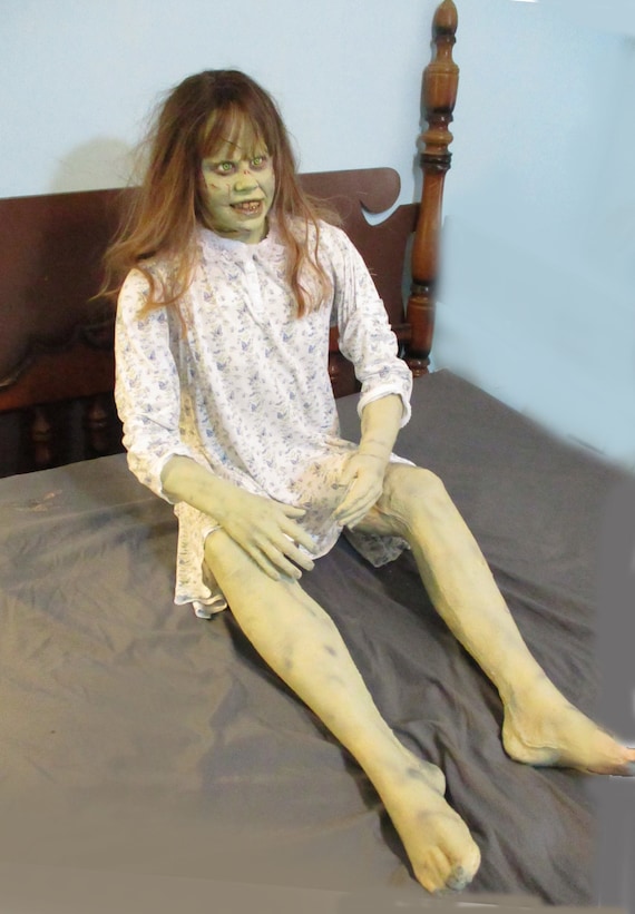 Muñeca el exorcista new arrivals