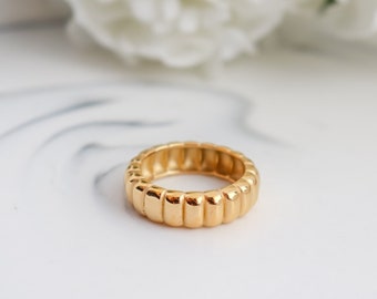 Statement Puff Ring, 18K Gold Simple Statement Ring, Bridesmaid, Mothers Gift for her, Dainty, Minimalist, Ring for women, Waterproof