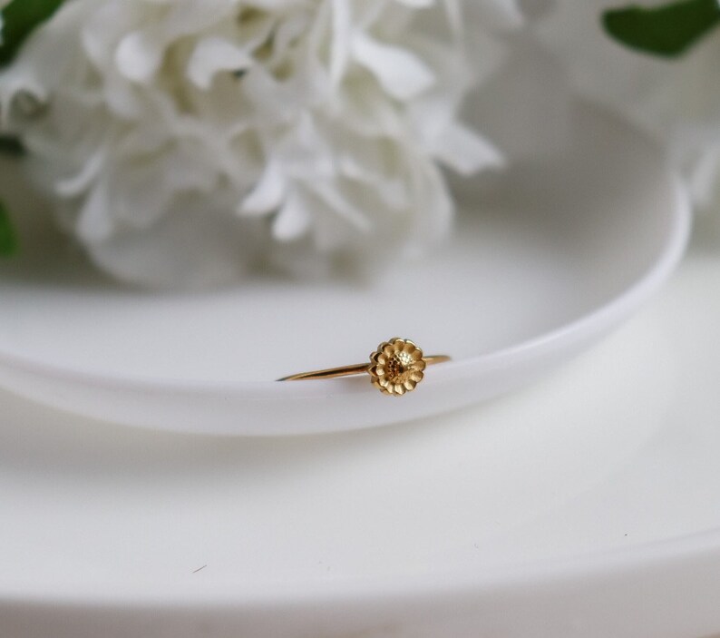 Sunflower Ring, 18K Gold Simple Statement Ring, Bridesmaid, Mothers Gift for her, Dainty, Minimalist, Ring for women, Waterproof image 3