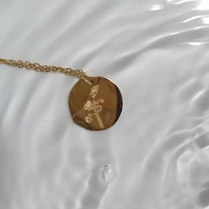 Collier de fleurs de mois de naissance de 15/20 mm, plaqué or 18 carats, demoiselle d'honneur, cadeau de mère pour elle, maman, douche nuptiale, anniversaire, cadeau personnalisé image 5