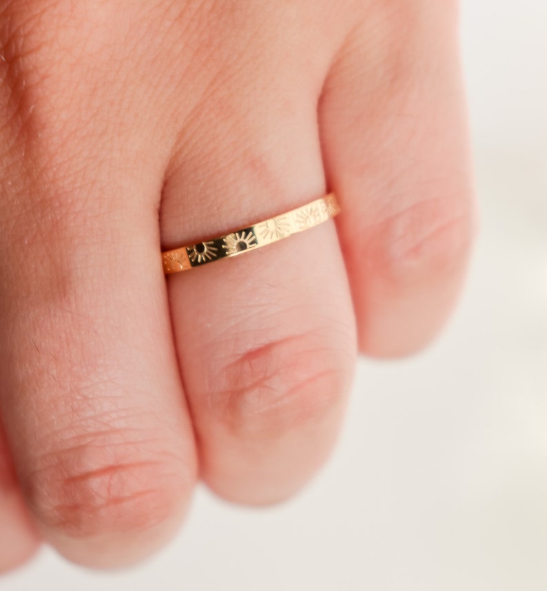 Burst Sun Band, Sun Ring, 18K Gold, Sunshine Ring, Sunshine Band, Bridesmaid, Statement Ring, Dainty Ring, Minimalist, Ring for women image 3