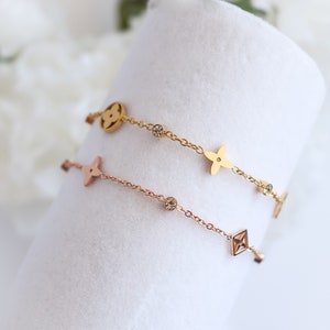 Clover Flower Star Necklace or Bracelet, 18K Gold, Stainless Steel, Jewelry Set, Gift for her, Bridesmaid,  Stylish Every day Trendy