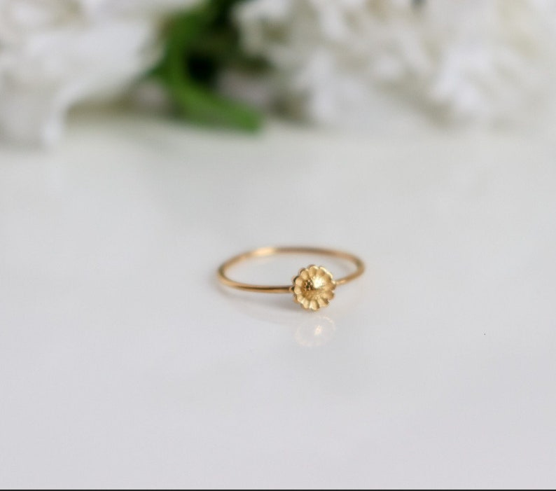 Sunflower Ring, 18K Gold Simple Statement Ring, Bridesmaid, Mothers Gift for her, Dainty, Minimalist, Ring for women, Waterproof image 2